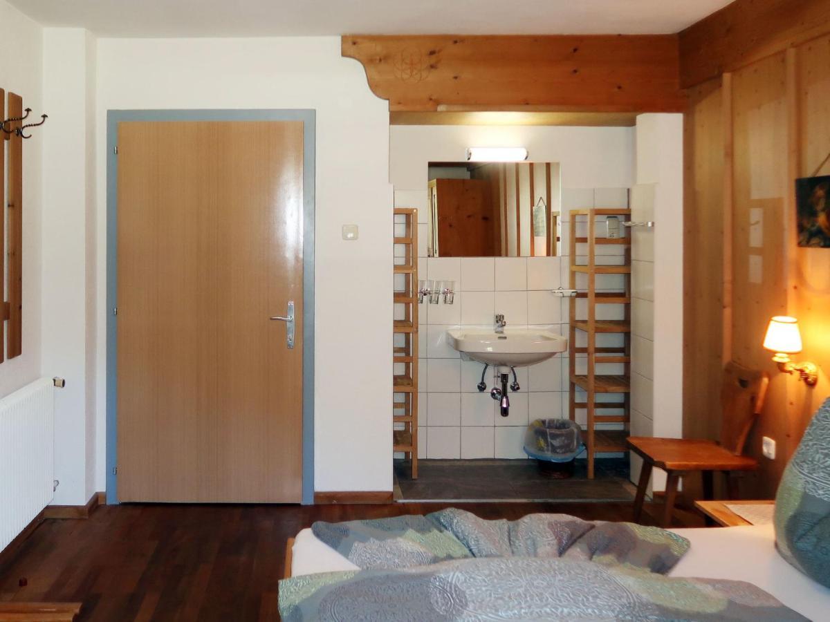 Apartment Leo By Interhome Prutz Bagian luar foto