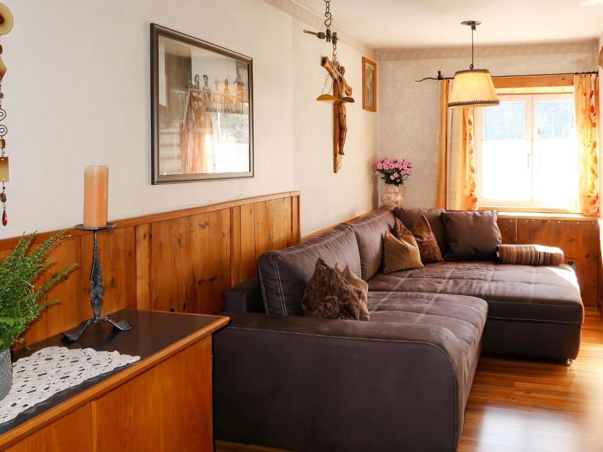 Apartment Leo By Interhome Prutz Bagian luar foto